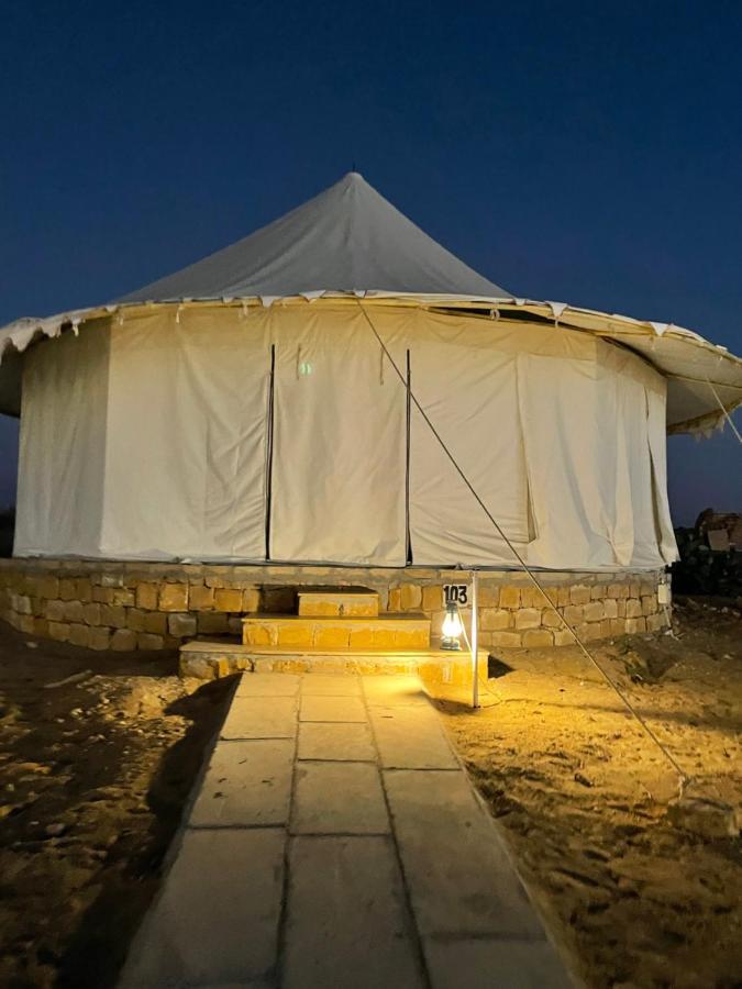 Отель Wild Heritage Desert Camp Джайсалмер Экстерьер фото
