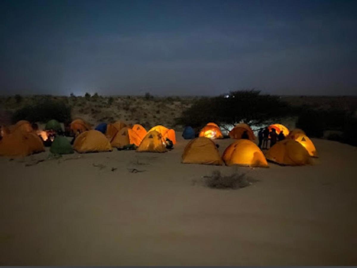 Отель Wild Heritage Desert Camp Джайсалмер Экстерьер фото